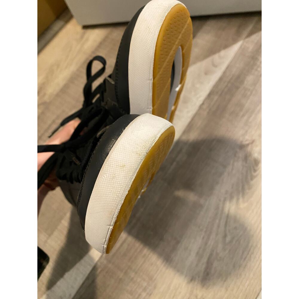 On Running The Roger Clubhouse Sneakers Black White Womens 7.5 - Picture 5 of 13